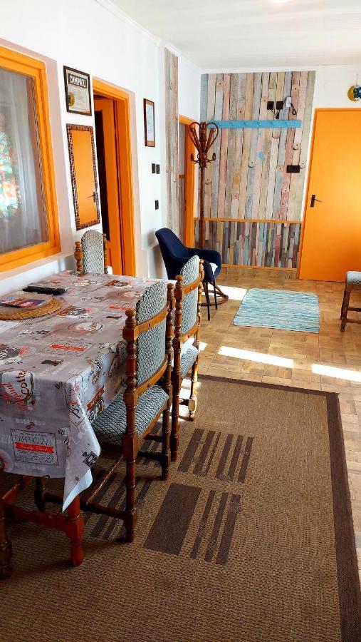 Mandula Apartman Szegedin Exterior foto
